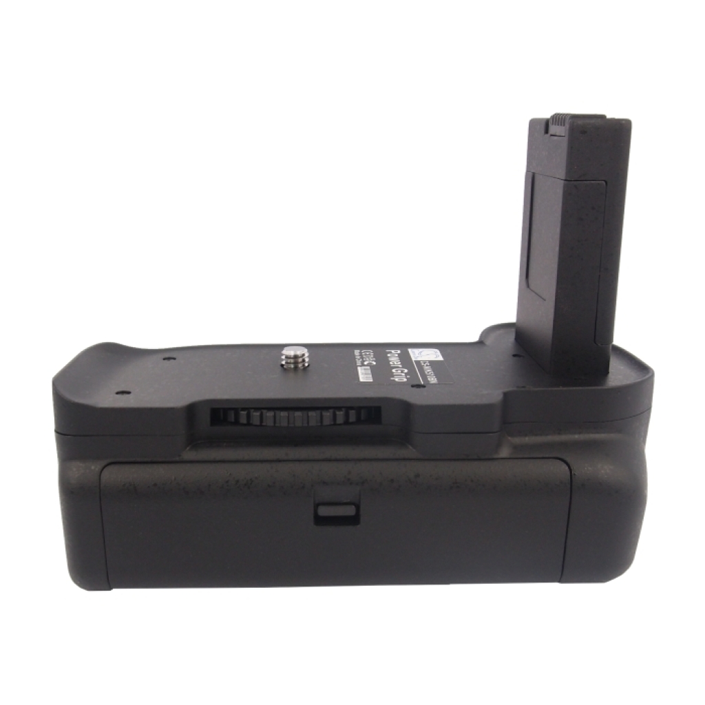 Battery grip compatible with Nikon